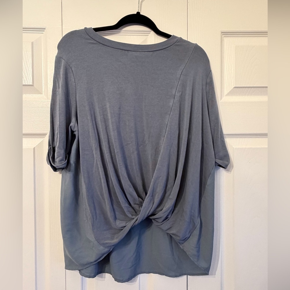 &. Layered Quarter Sleeve Top Size XL - Preowned